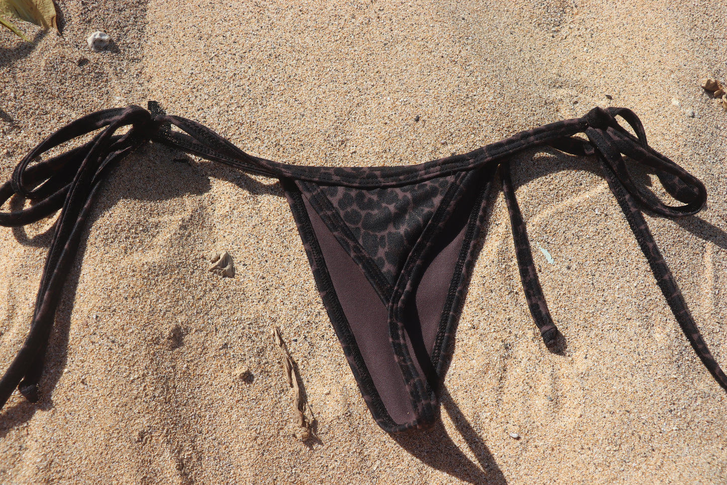 leopard kini